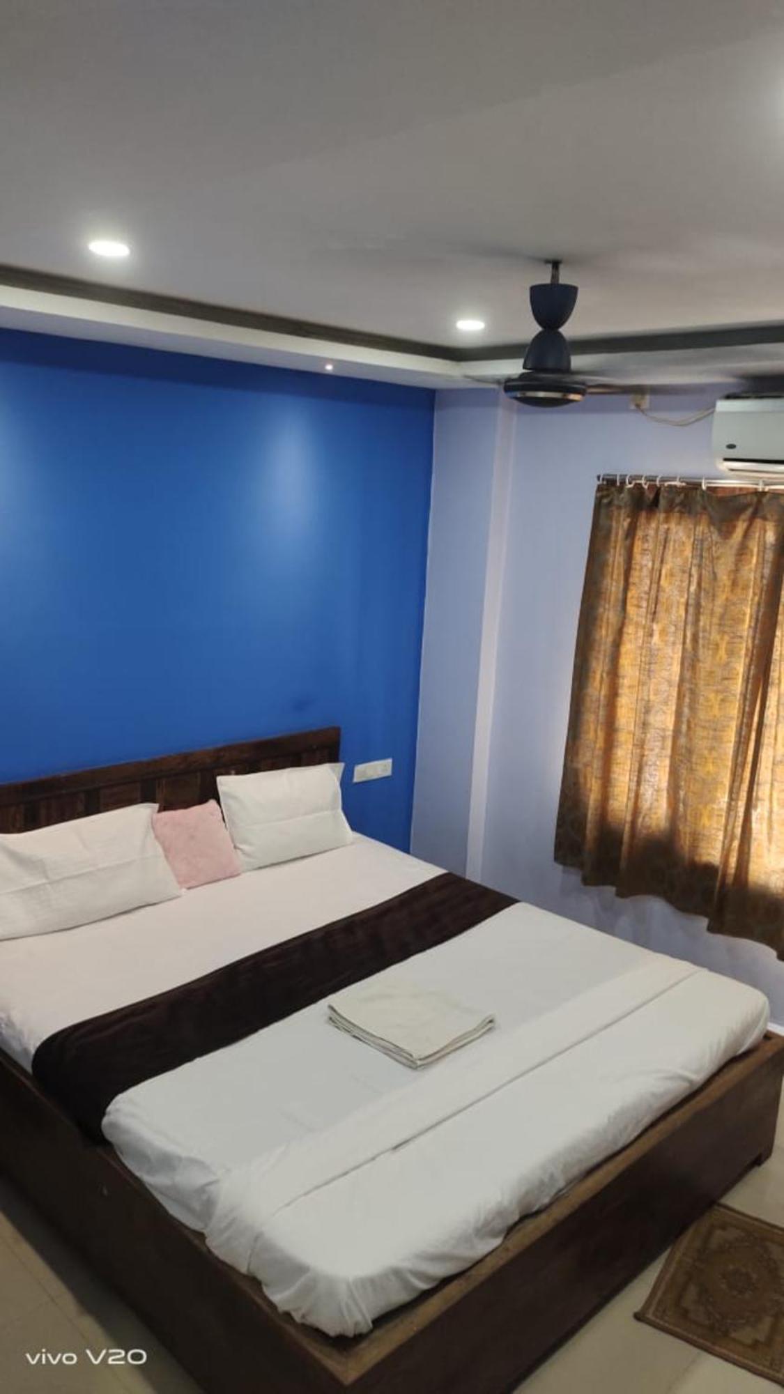 Goroomgo Tara Grand Road Near Temple - Best Selling Hotel
