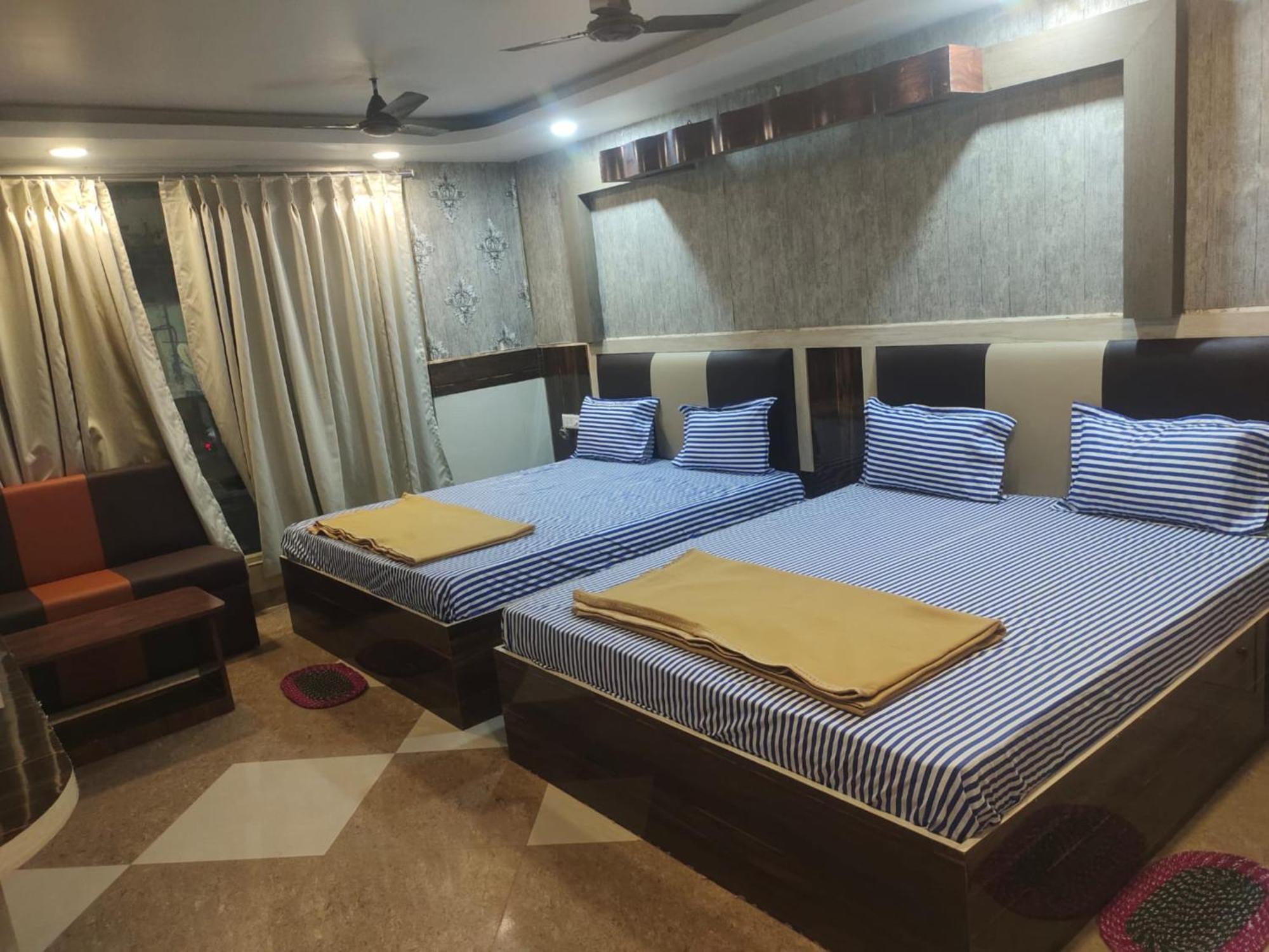 Goroomgo Tara Grand Road Near Temple - Best Selling 3*