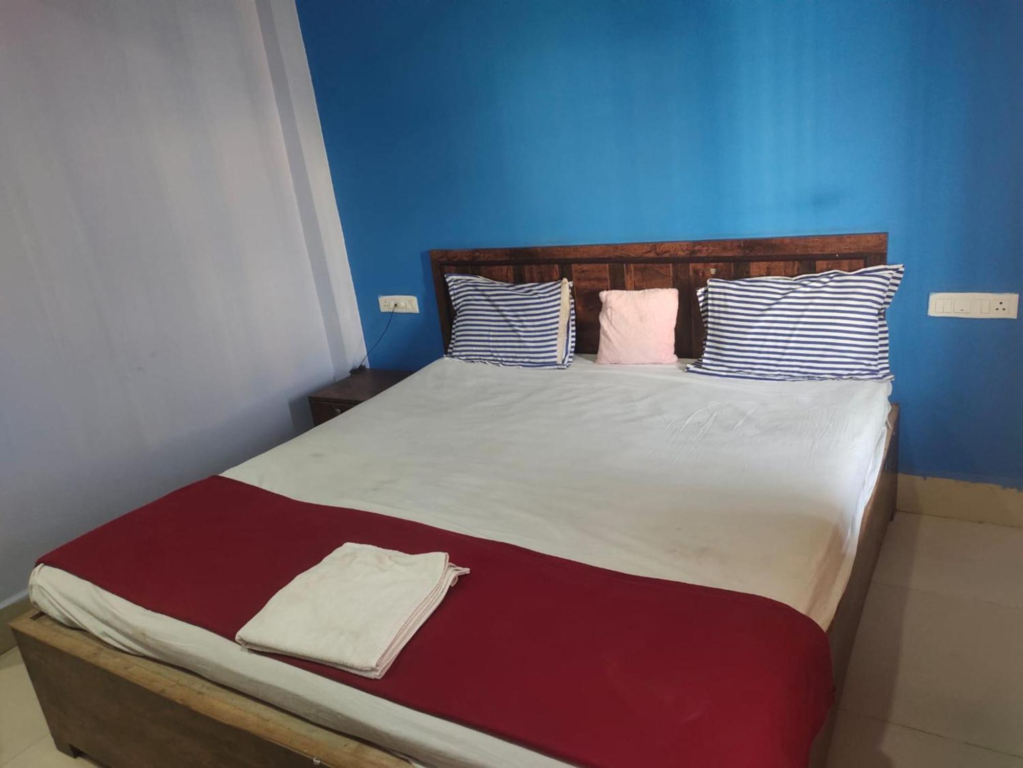 Hotel Goroomgo Tara Grand Road Near Temple - Best Selling Puri