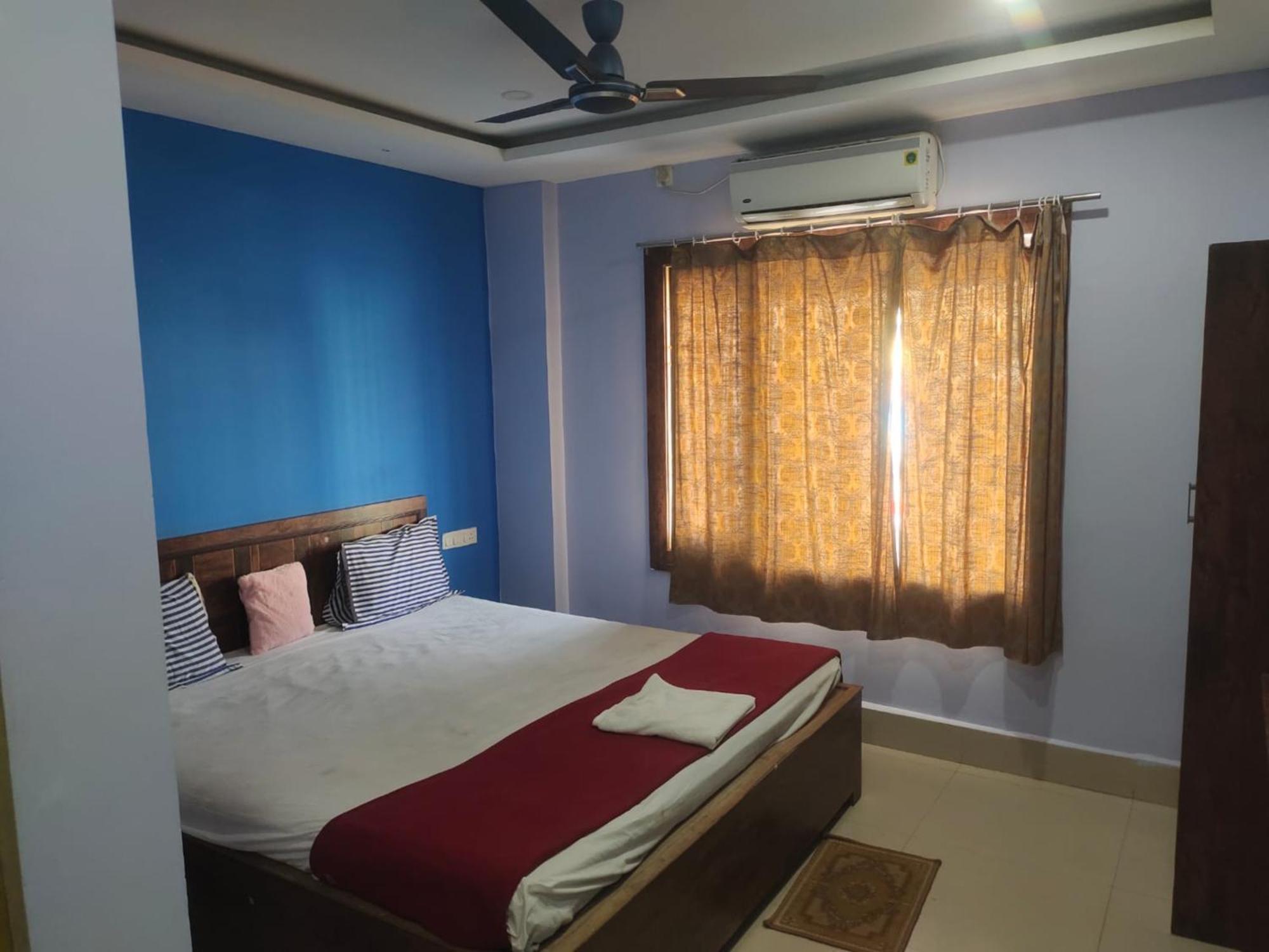 Goroomgo Tara Grand Road Near Temple - Best Selling 3* Puri