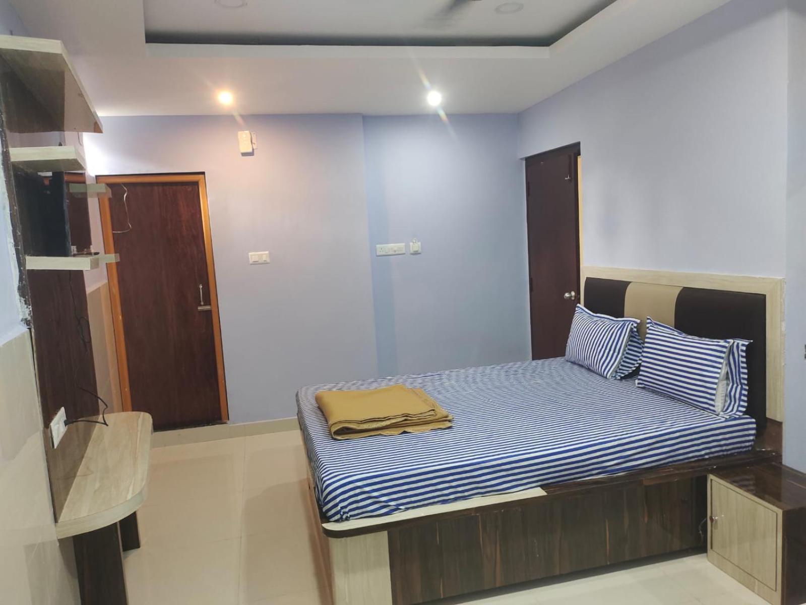 Hotel Goroomgo Tara Grand Road Near Temple - Best Selling Puri